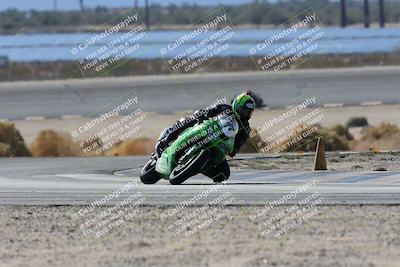 media/Nov-16-2025-Race Pace (Sun) [[8c5fa54630]]/Verified Riders/3-Turn 14 (1045am)/